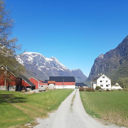 Glacier And Waterfall View Briksdalsbre Exterior photo